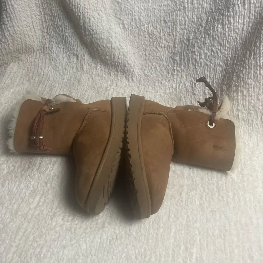 UGG Maia Chestnut suede sheepskin cuff short Boots  SZ7